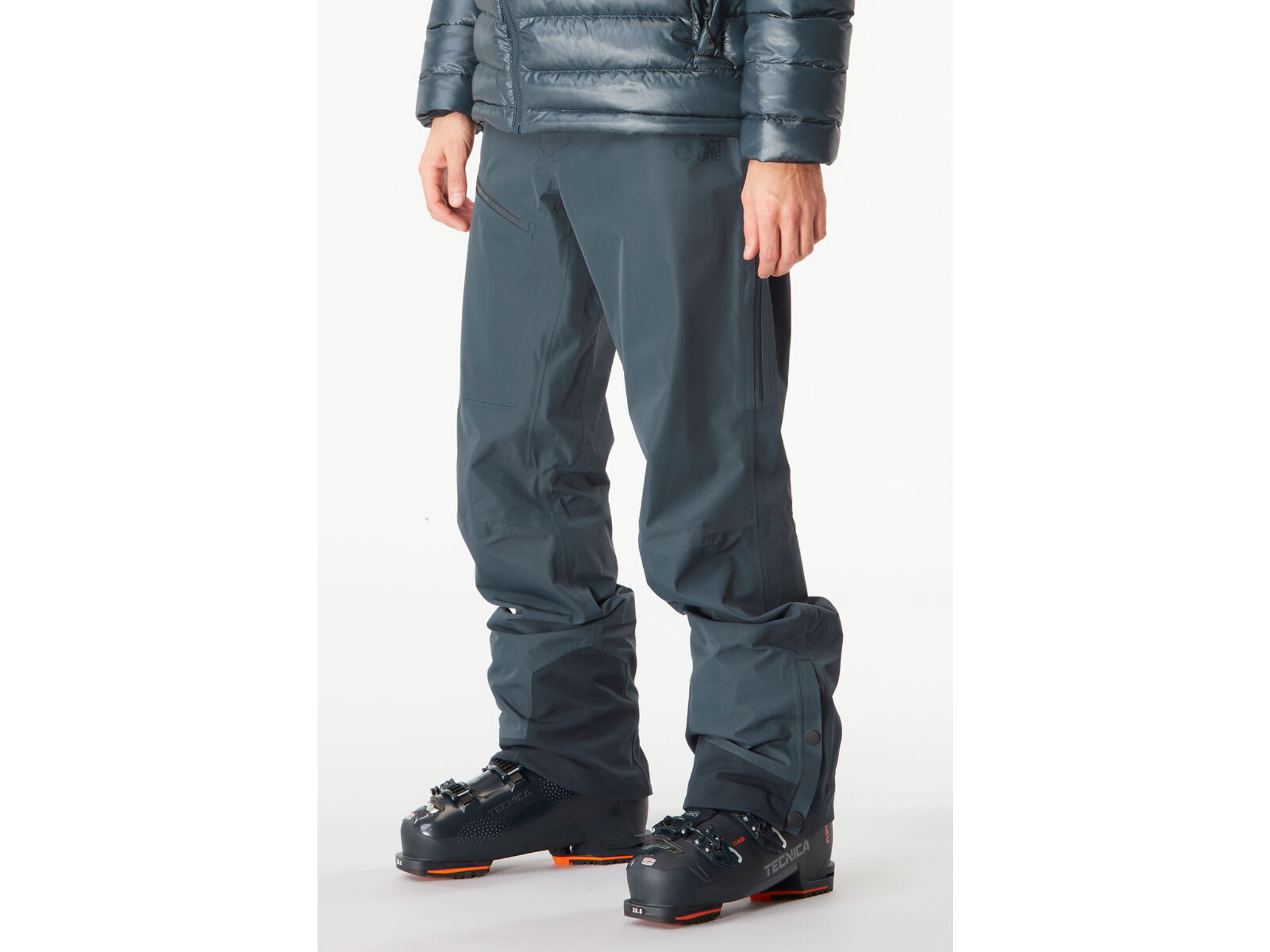 Best men s ski and snowboard pants for winter 2023 24 tried and